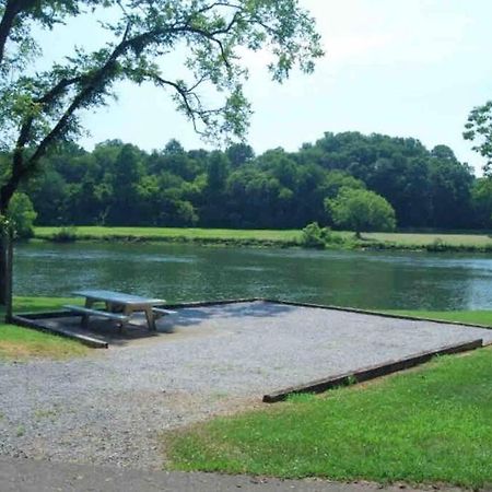Charming House In Sevierville Family Friendly Quiet Location Close To Wilderness Εξωτερικό φωτογραφία