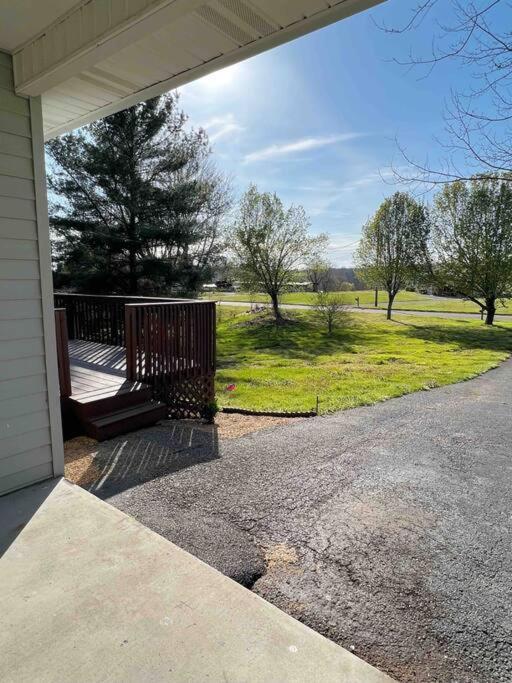 Charming House In Sevierville Family Friendly Quiet Location Close To Wilderness Εξωτερικό φωτογραφία