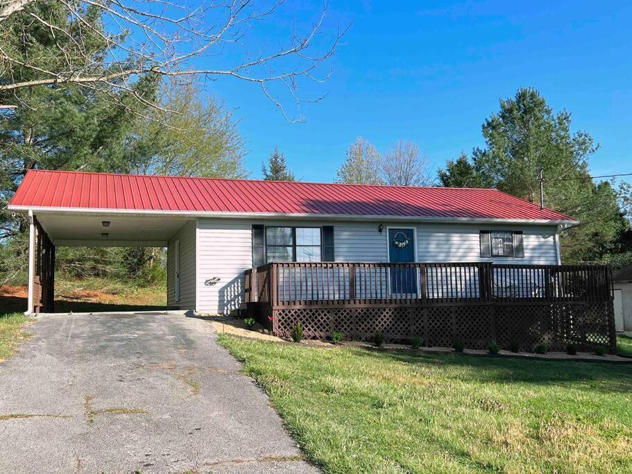 Charming House In Sevierville Family Friendly Quiet Location Close To Wilderness Εξωτερικό φωτογραφία