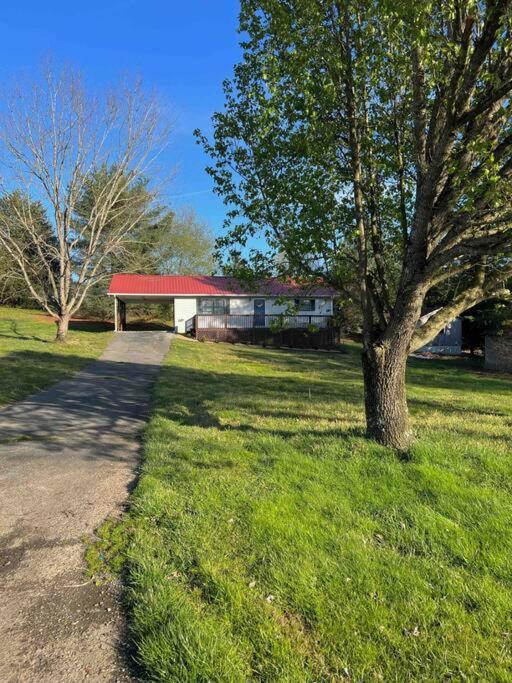 Charming House In Sevierville Family Friendly Quiet Location Close To Wilderness Εξωτερικό φωτογραφία