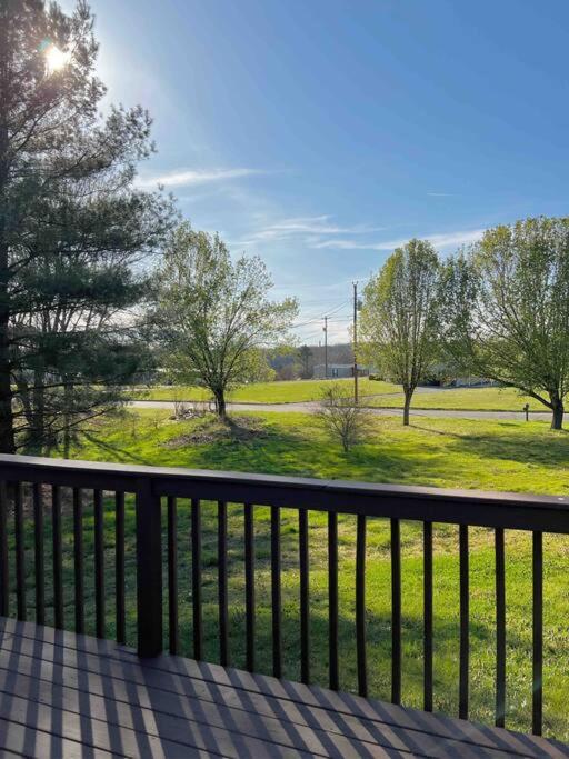 Charming House In Sevierville Family Friendly Quiet Location Close To Wilderness Εξωτερικό φωτογραφία